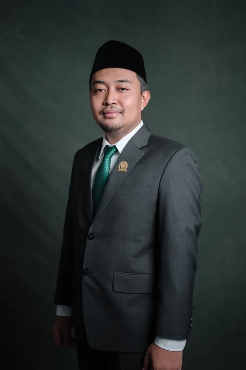 Rahmad Hasrofi, S.E. (Ketua DPRD)