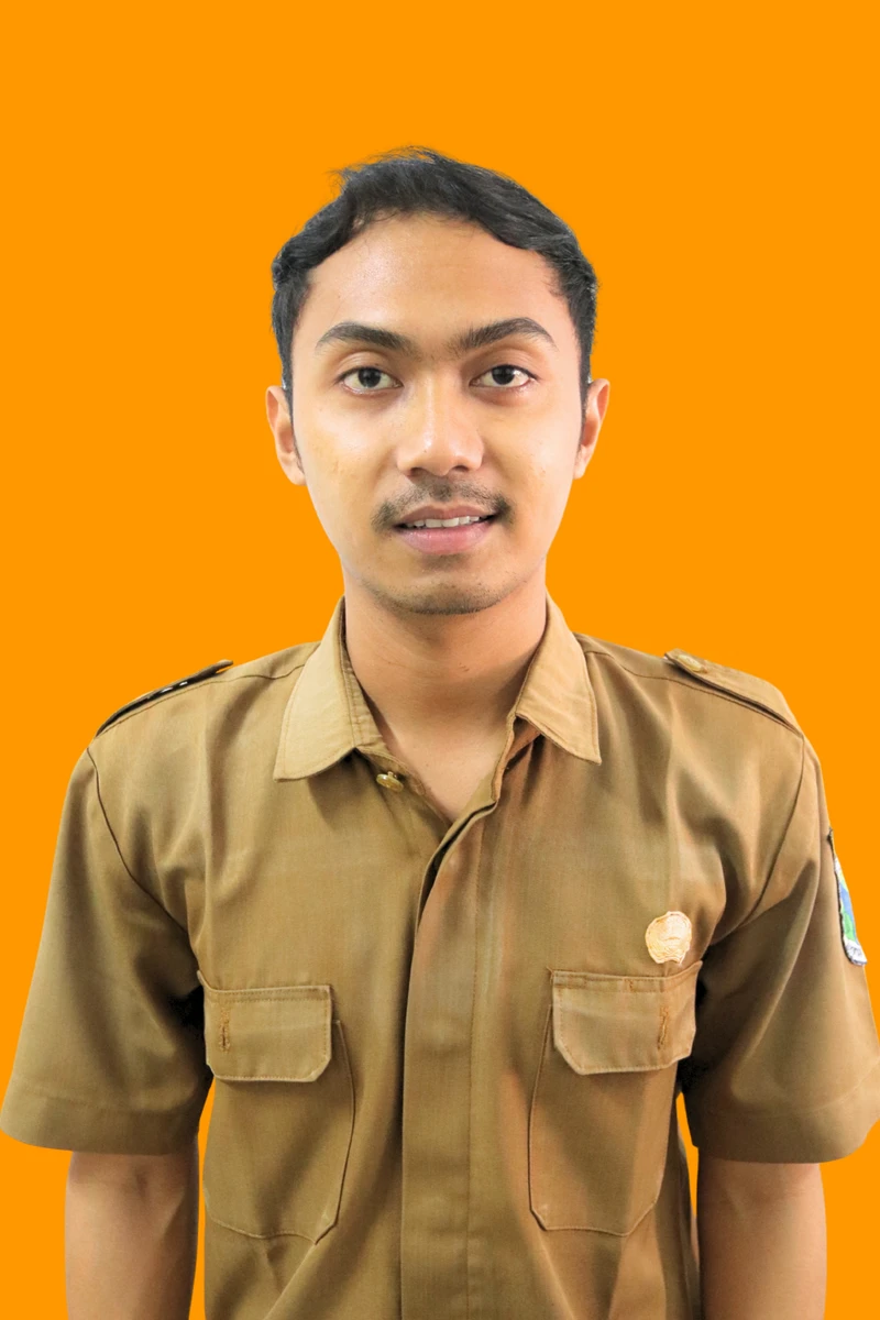 Fajar Hamami (Operator Layanan Operasional)