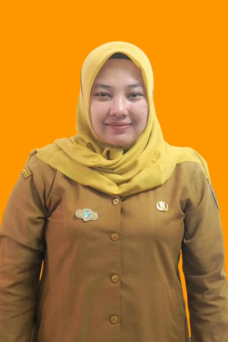Umi Salamah, S.Pt. (Penata Layanan Operasional)